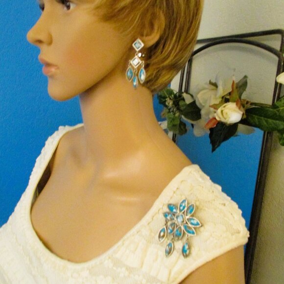 Vintage CELEBRITY Faux Turquoise Floral Brooch Pendant Earrings Set ~ DESIGNER - Picture 3 of 16